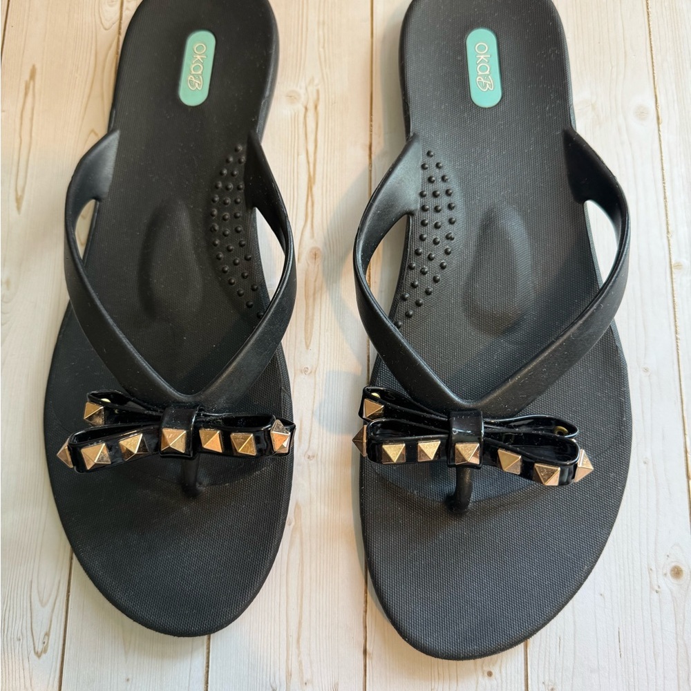 OKA-B Chase Flip Flops